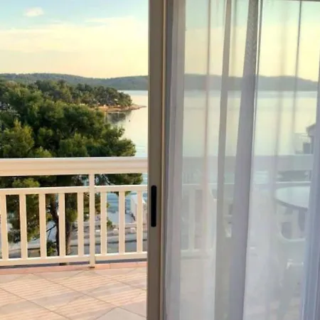 Tomi Apartment Trogir